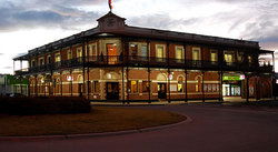 The Grand Terminus Hotel - Tourism Cairns 0
