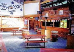 Peter Lalor Hotel - Tourism Cairns 0