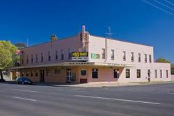 Railway Hotel - Tourism Cairns 0