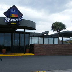 Morwell Hotel - Tourism Cairns 0