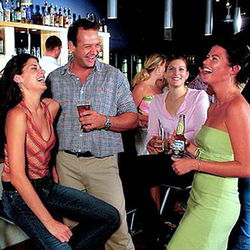 Royal Hotel Sunbury - Tourism Cairns 0