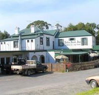 Robin Hood Hotel - Tourism Cairns