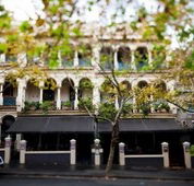 World Bar - Tourism Cairns