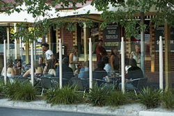 National Hotel Bendigo - Tourism Cairns 1