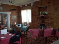Commercial Hotel Hayfield - Tourism Cairns 1