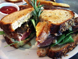 Alpine Hotel - Tourism Cairns 2