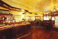 Willie McBrides Irish Bar - Tourism Cairns 2