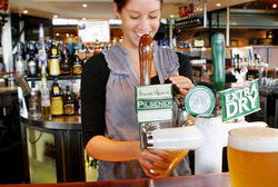 The Beach Hotel - Tourism Cairns 2