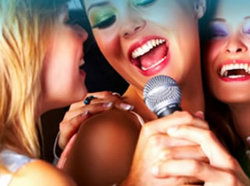 The Cessnock Hotel - Tourism Cairns 3