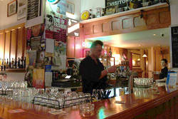 Richmond Club Hotel - Tourism Cairns 3