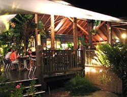 Willie McBrides Irish Bar - Tourism Cairns 3