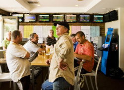 Hotel Flinders - Tourism Cairns 3