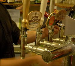 United Kingdom Hotel - Tourism Cairns 3