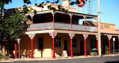 Hibernian Hotel Beechworth - Tourism Cairns 1