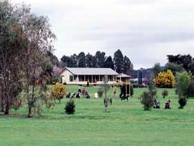 Oakbank Golf Club - Tourism Cairns 2
