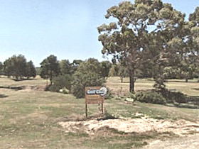 Strahan Golf Club - Tourism Cairns 0