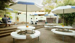 Regents Park Hotel - Tourism Cairns 2