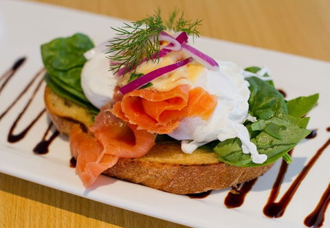Cafe D'Bar Restaurant & Gallery - Tourism Cairns 4