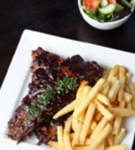 PJ's Irish Sports Bar & Bistro @ The Criterion Hotel - Tourism Cairns 4