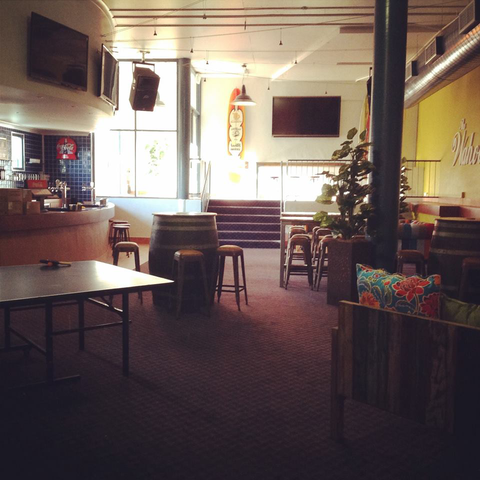 Golden Sands Tavern - Tourism Cairns 1