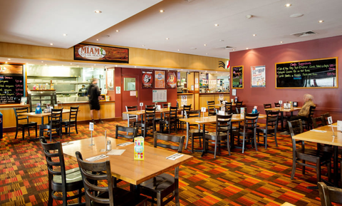 Miami Tavern - Tourism Cairns 4