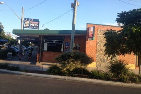 Royal Hotel Motel - Tourism Cairns 3