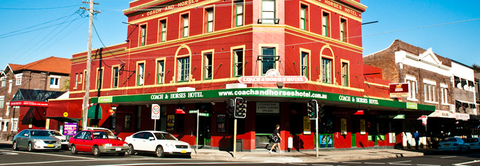 The Coach & Horses Hotel - Tourism Cairns 1