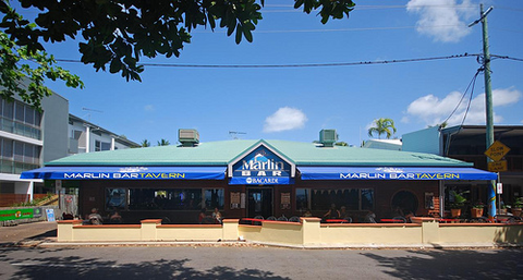 The Marlin Bar - Tourism Cairns 1