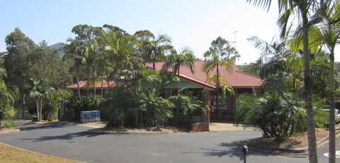 Valla Beach Tavern - Tourism Cairns 3