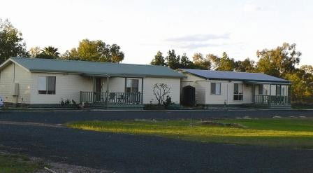 Back O' Bourke Motel - Tourism Cairns 1