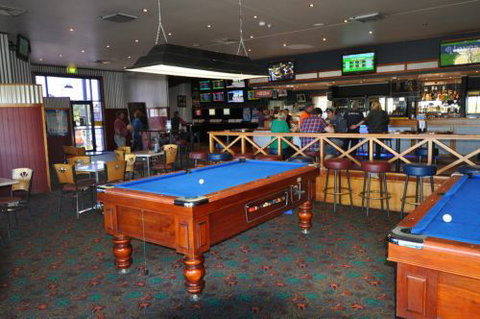 Westbrook Tavern - Tourism Cairns 3
