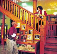 Hotel Corones - Tourism Cairns