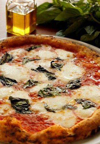 Via Napoli Pizzeria - Tourism Cairns 3
