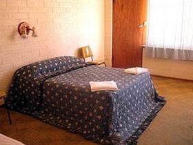 Nullarbor Road House Pty Ltd - Tourism Cairns 0