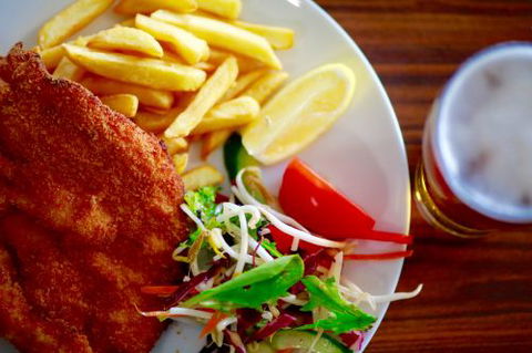 Tea Gardens Hotel–Motel - Tourism Cairns 2