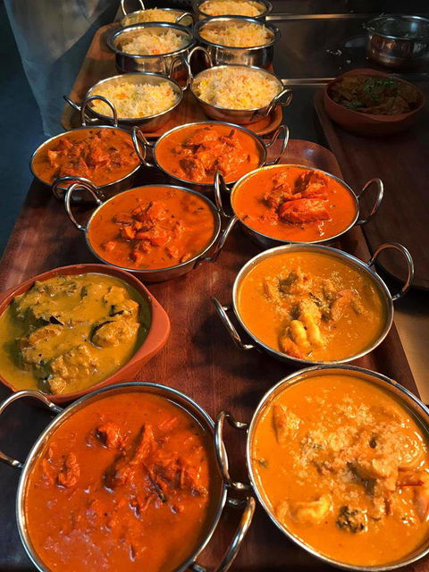Royal Indian Kitchen Restaurant - Tourism Cairns 3