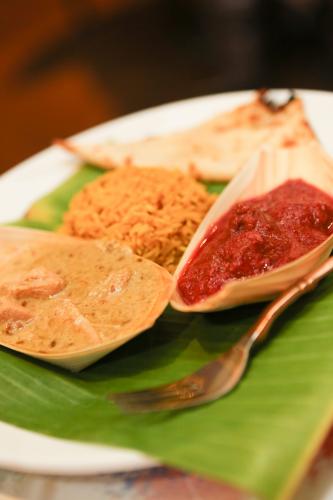 Maharajas - Tourism Cairns 1