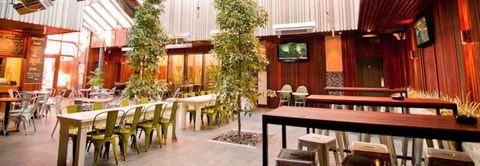 The Coach & Horses Hotel - Tourism Cairns 2
