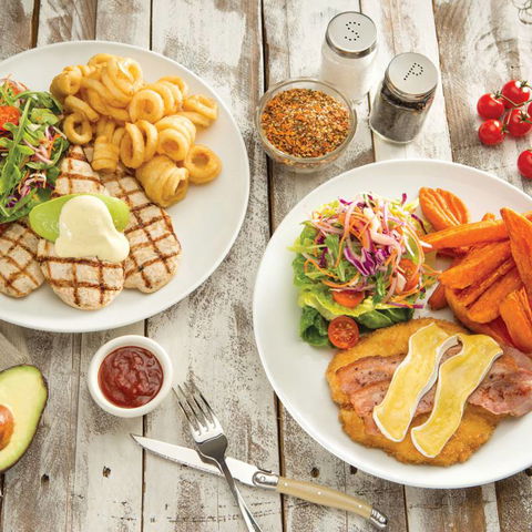 Hog’s Breath Cafe Rockhampton - Tourism Cairns 3
