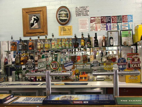 Old Bar Tavern - Tourism Cairns 2