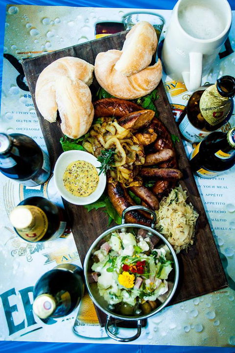 Denmans Beer Cafe - Tourism Cairns 4