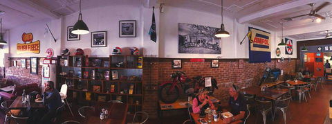Roadies Cafe - Tourism Cairns 0