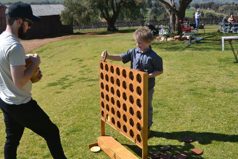Daddy's Day Out At Borambola Wines By The Roundabout Restaurant - Tourism Cairns 2