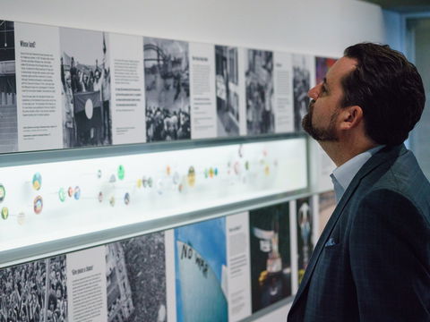 Democracy. Are You In? - Tourism Cairns 1