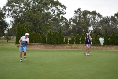 Howlong Golden Shoe Nine Hole Golf Tournament - Tourism Cairns 1
