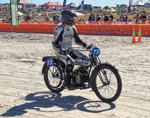 Sellicks Beach Historic Motorcycle Races - Tourism Cairns 2