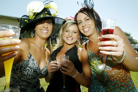 Albury Racing Club Boxing Day Races - Tourism Cairns 0