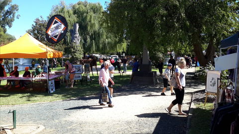 ArtOut Artisan Market - Tourism Cairns 1