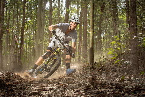 Fox Superflow Sealed By Stan's Race | Jolly Nose - Tourism Cairns 1