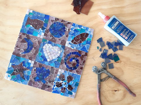 Intro To Mosaics Weekend With Leadlight By Ettore - Tourism Cairns 0
